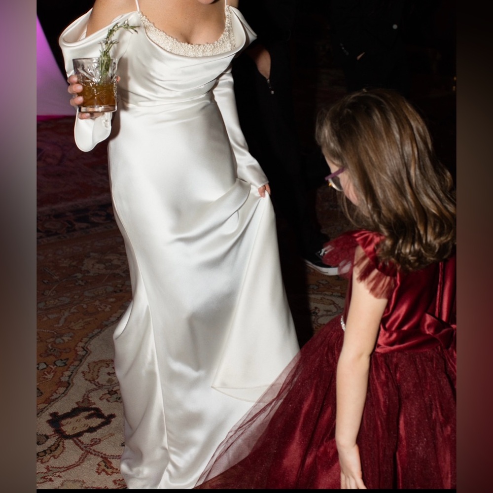 Watters Garance with Sleeves Wedding Dress (Ivory) - Picture 5 of 8